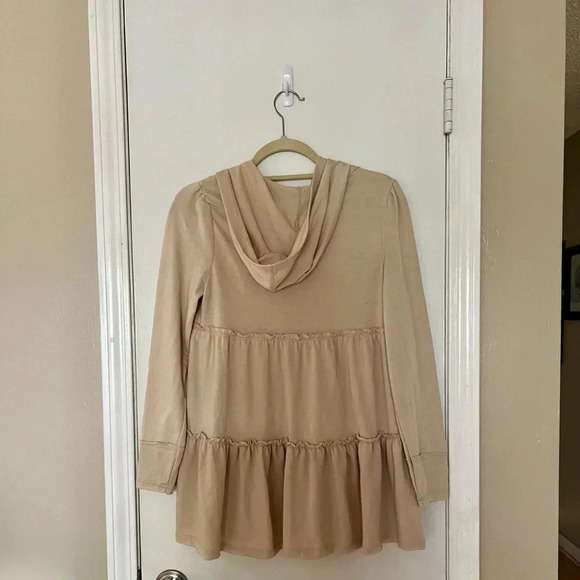 American Rag Ruffled Wonens XXS Beige Sweatshirt - Picture 2 of 5